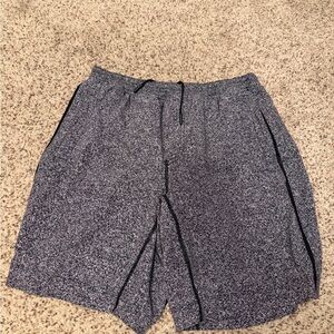 lululemon athletica Black and Gray Athletic Shorts w/ Liner 9 in inseam